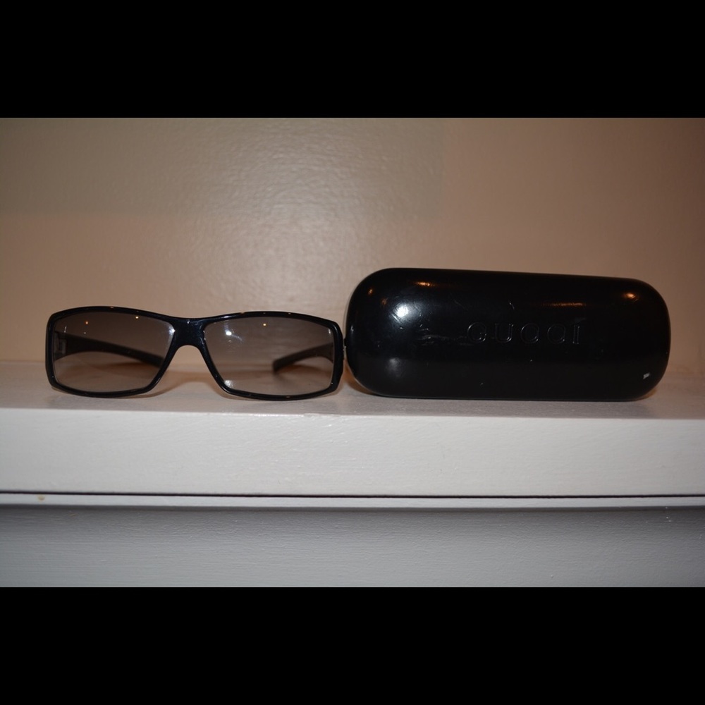 Black Gucci Sunglasses
